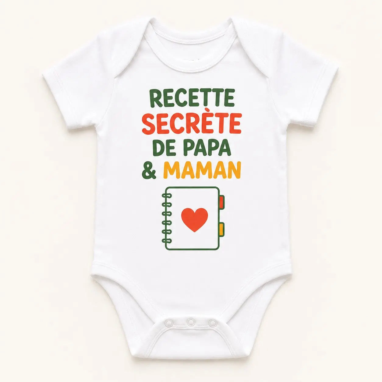 Body bébé NDC — Recette secrète de papa et maman blanc - packshot fond blanc