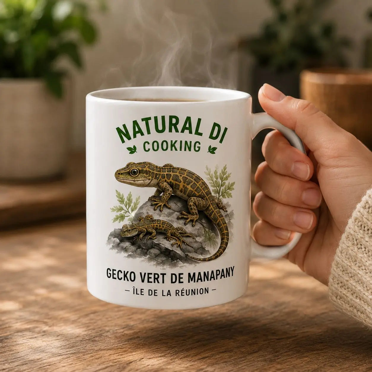 Mug NDC Gecko Vert de Manapany - Mise en situation lifestyle