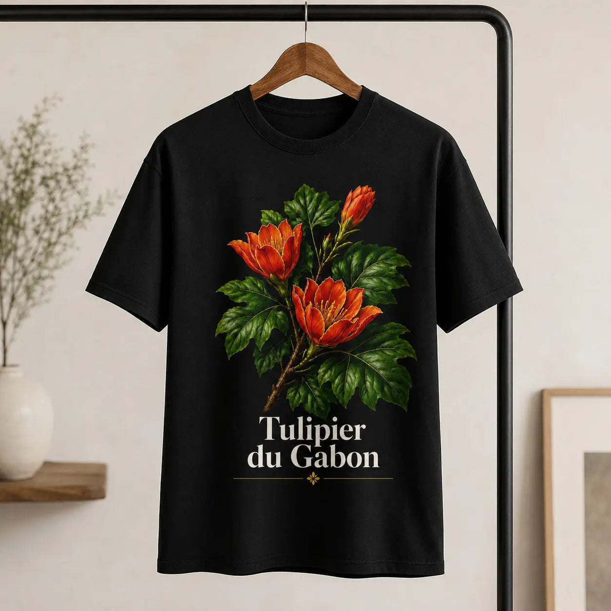 T-shirt NDC — Tulipier du Gabon noir - sur cintre